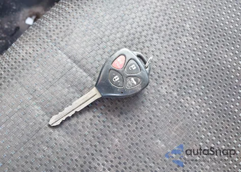 2010 Toyota Corolla S из США, поврежденный, VIN 2T1BU4EE2AC414199